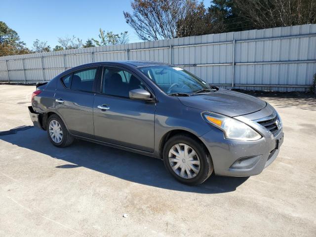 Nissan Versa S Image 8