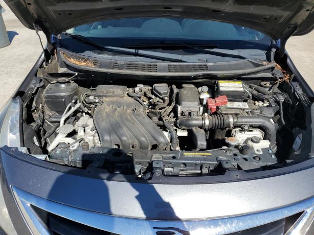 Nissan Versa S Image 5