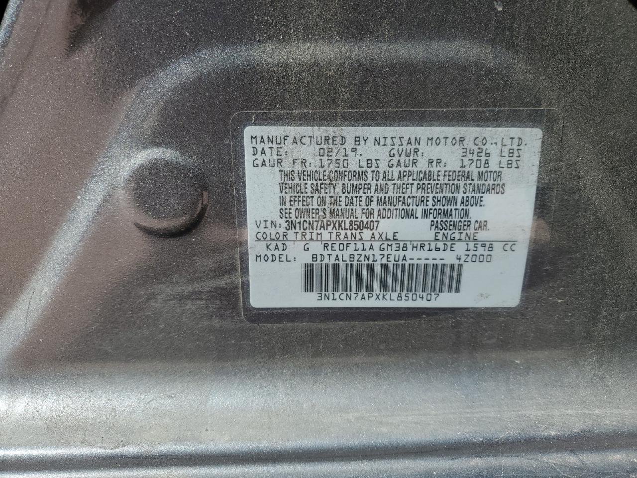 Nissan Versa S Image 9