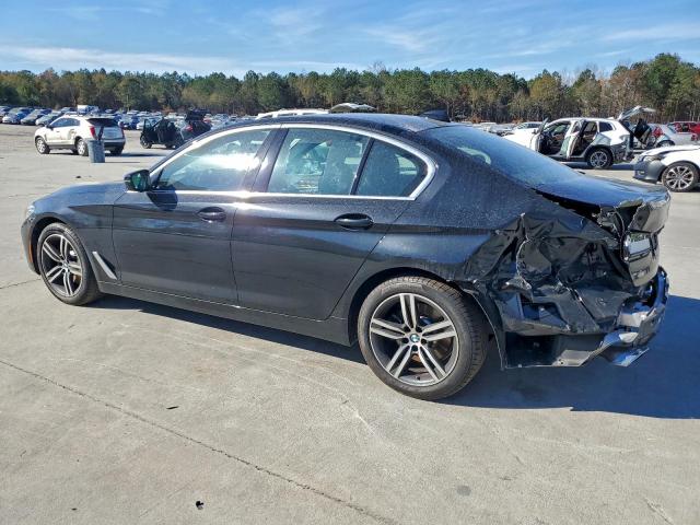 BMW 5 Series I Image 10