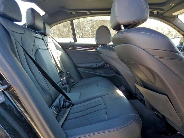 BMW 5 Series I Image 4