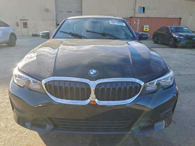 BMW 3 Series Image 2