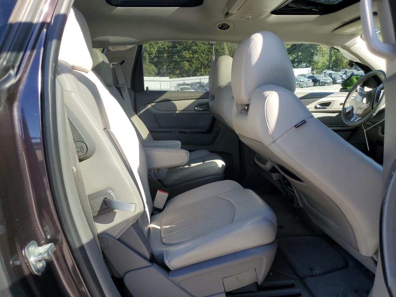 Chevrolet Traverse Ltz Image 7