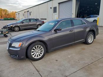  Salvage Chrysler 300