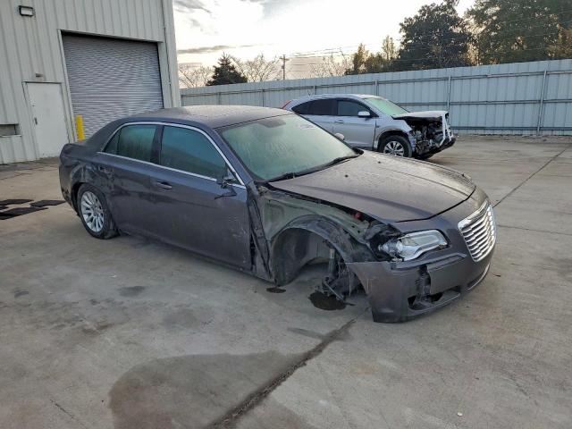 Chrysler 300 Image 13