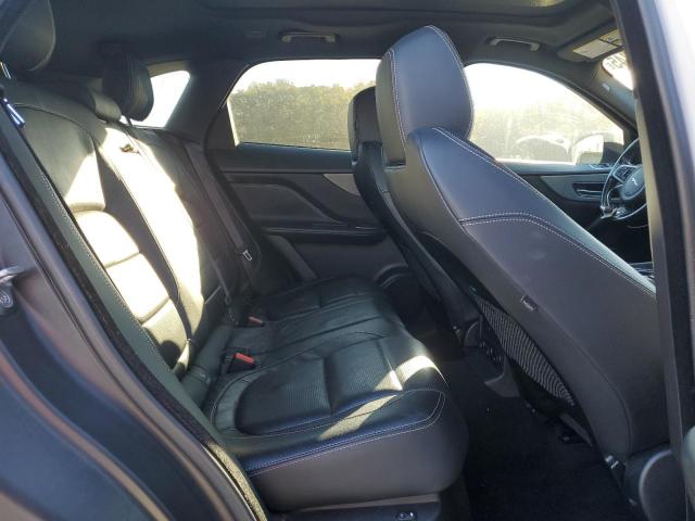 Jaguar F-PACE S Image 10
