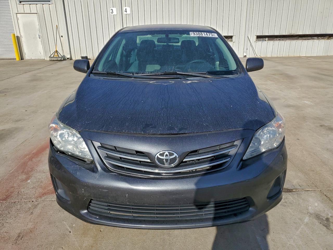 Toyota Corolla Base Image 3