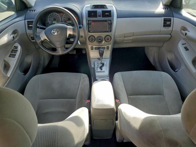 Toyota Corolla Base Image 9