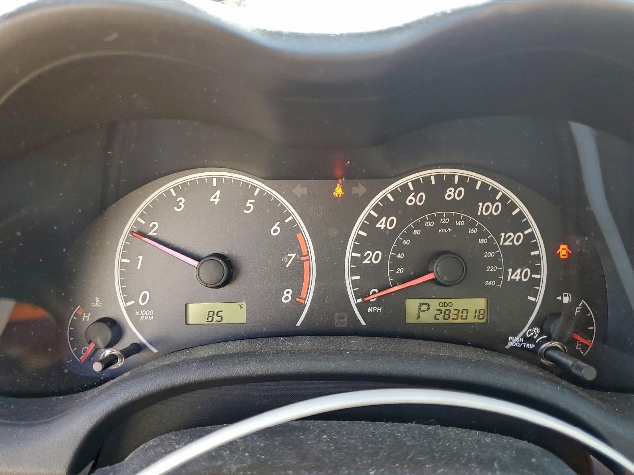 Toyota Corolla Base Image 6