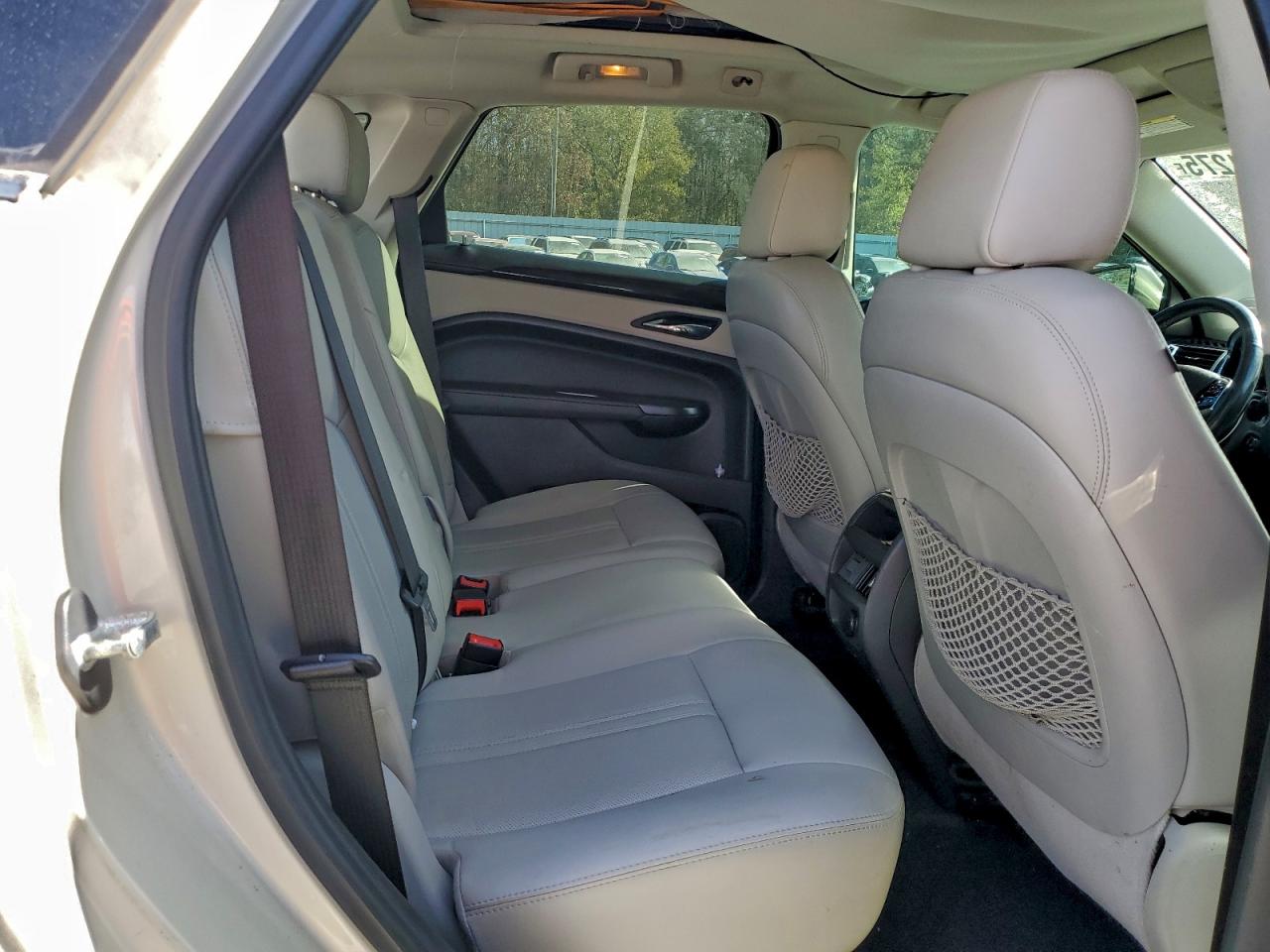 Cadillac SRX Luxury Collection Image 11