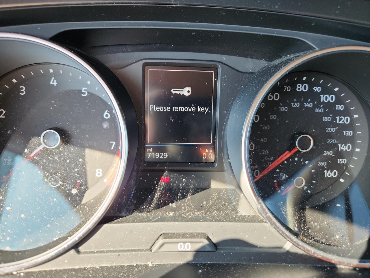 Volkswagen Tiguan S Image 9