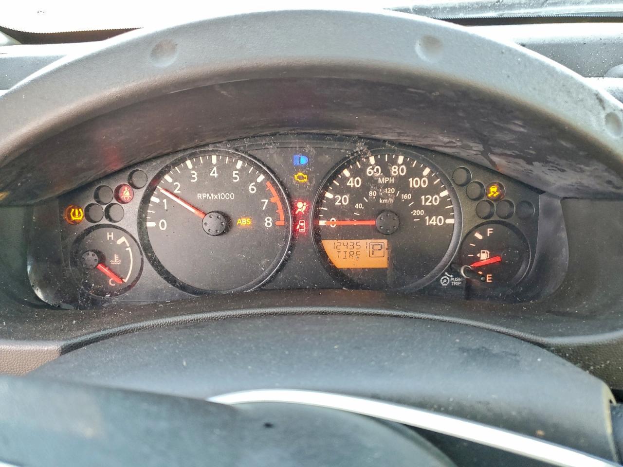 Nissan Frontier S Image 8