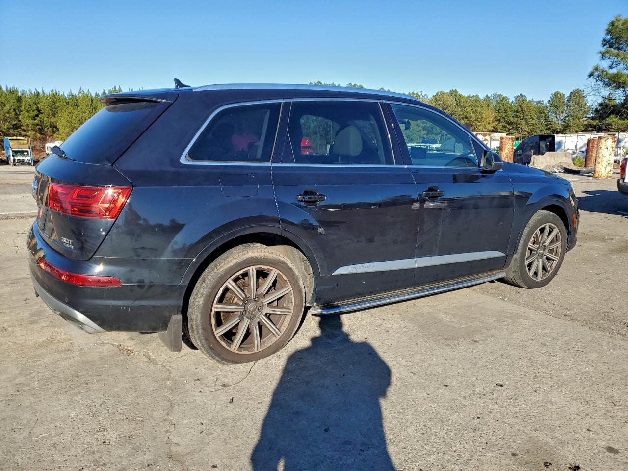 Audi Q7 Prestige Image 12