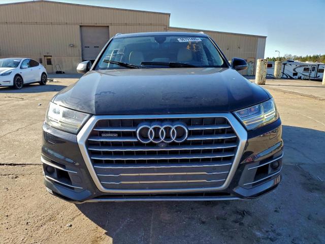 Audi Q7 Prestige Image 5