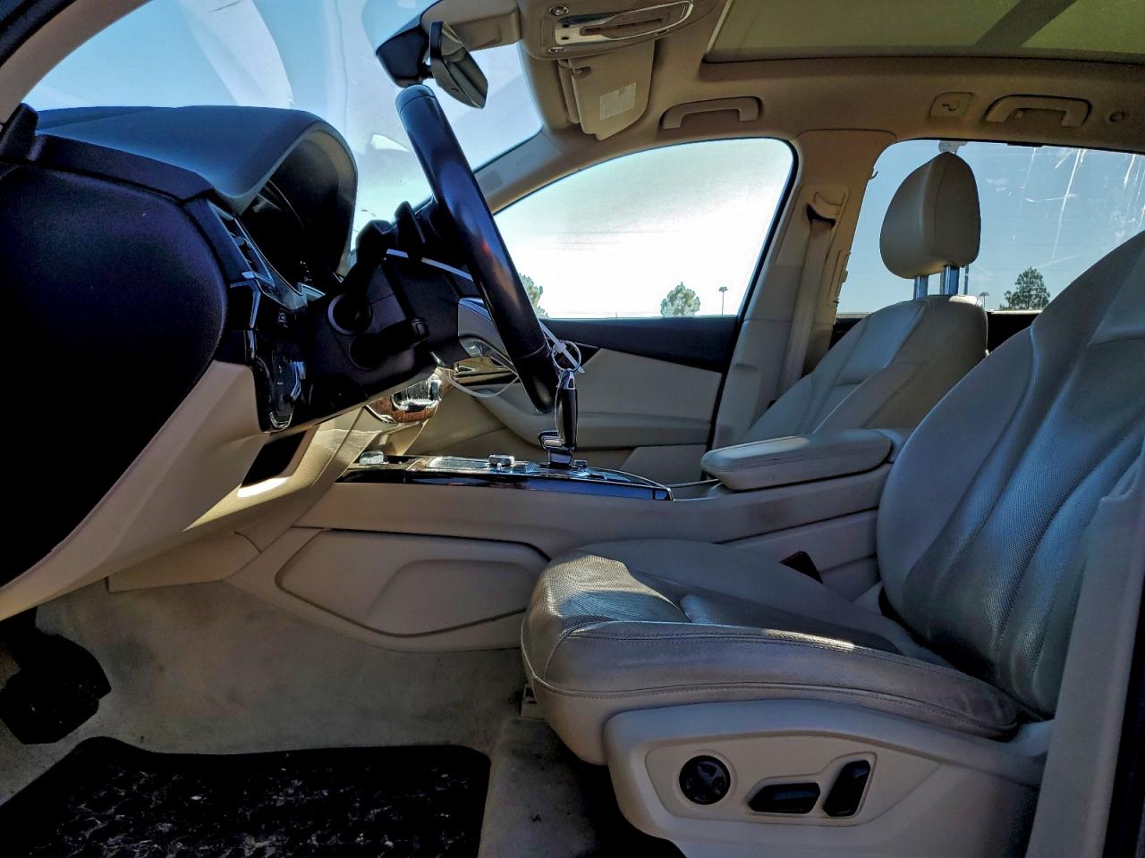 Audi Q7 Prestige Image 2