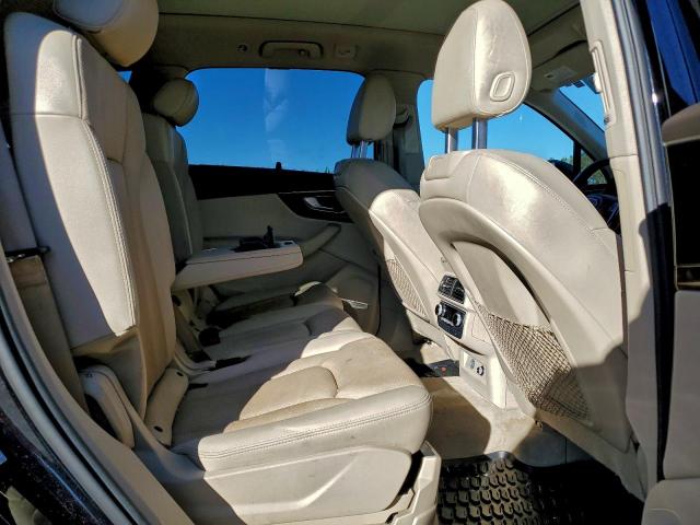 Audi Q7 Prestige Image 11