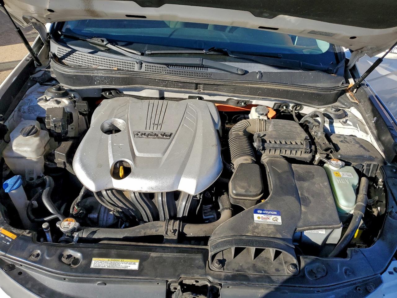 Hyundai SONATA Hybrid Image 9