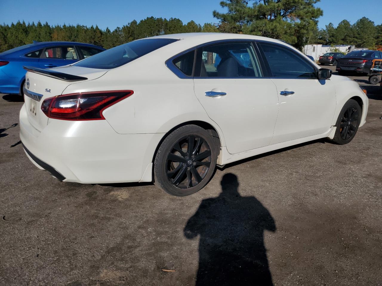 Nissan Altima 2.5 Image 3