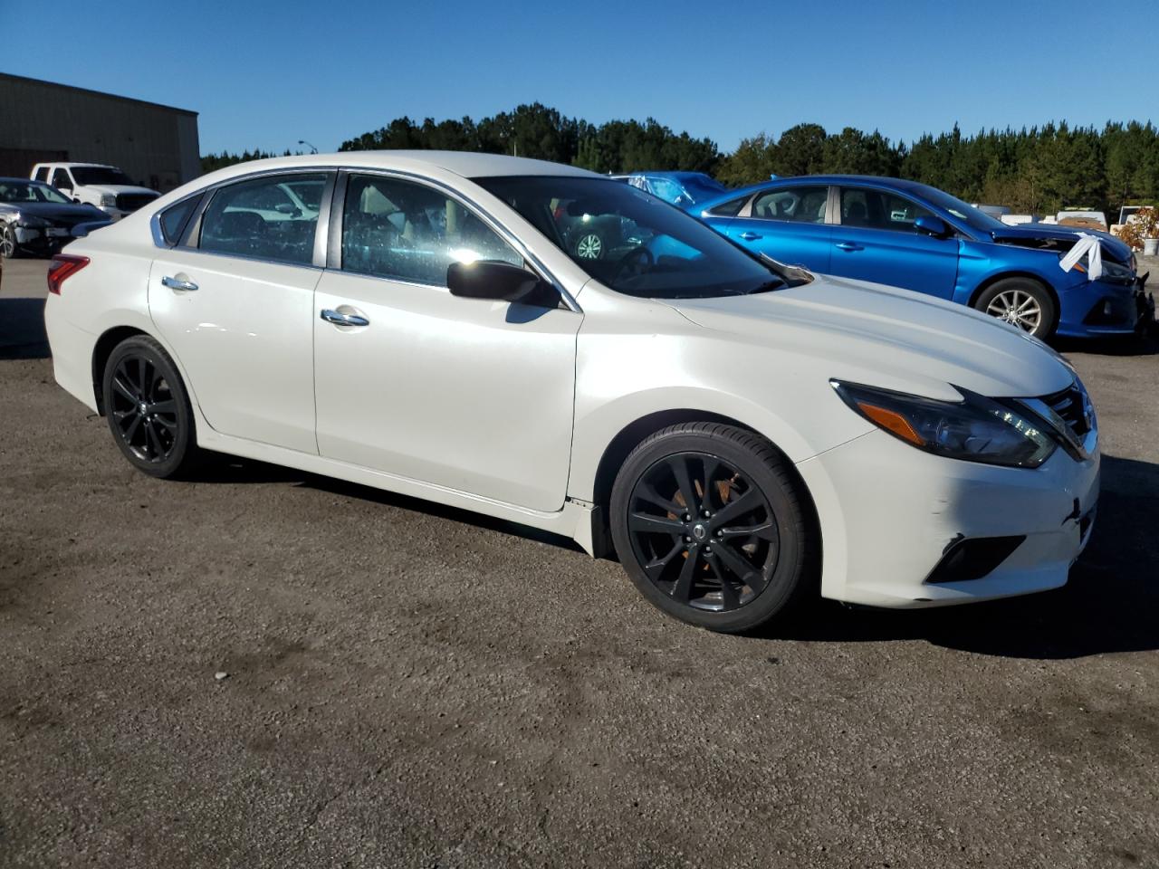 Nissan Altima 2.5 Image 5