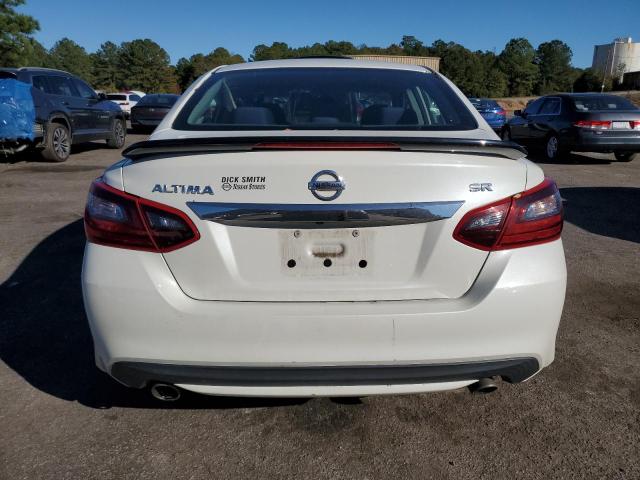 Nissan Altima 2.5 Image 10