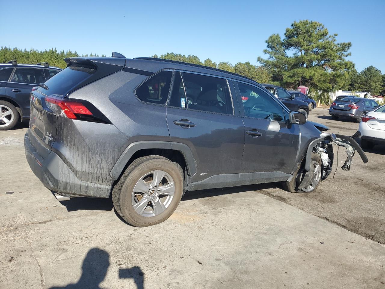 Toyota RAV4 Xle Image 2