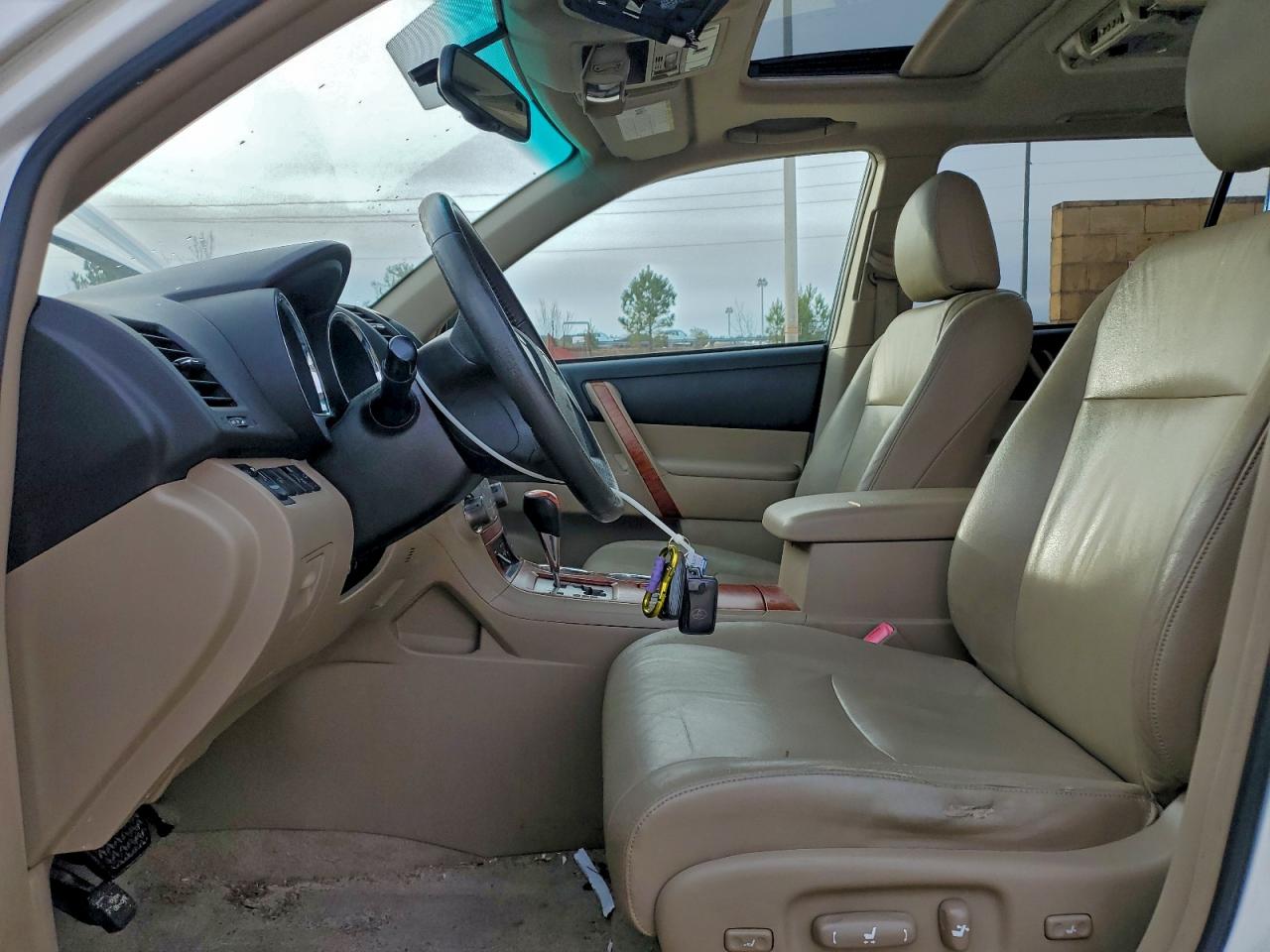 Toyota Highlander Limited Image 9