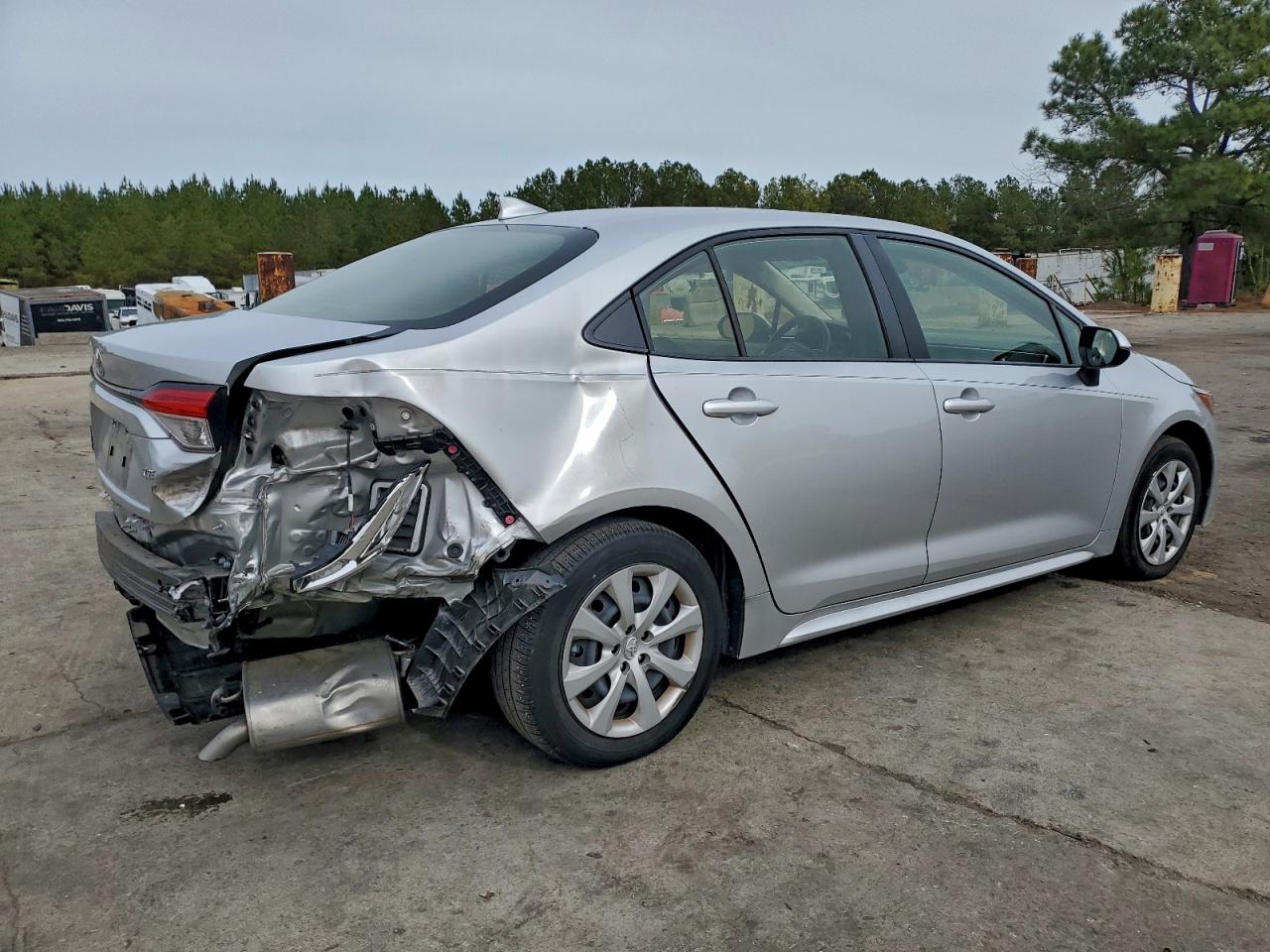 Toyota Corolla Le Image 2