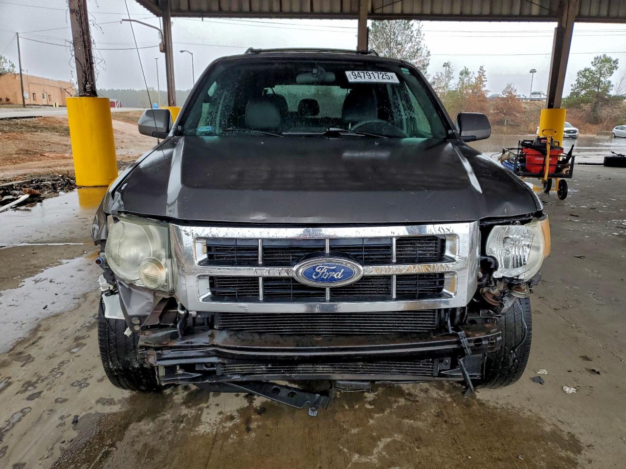 Ford Escape Limited Image 3