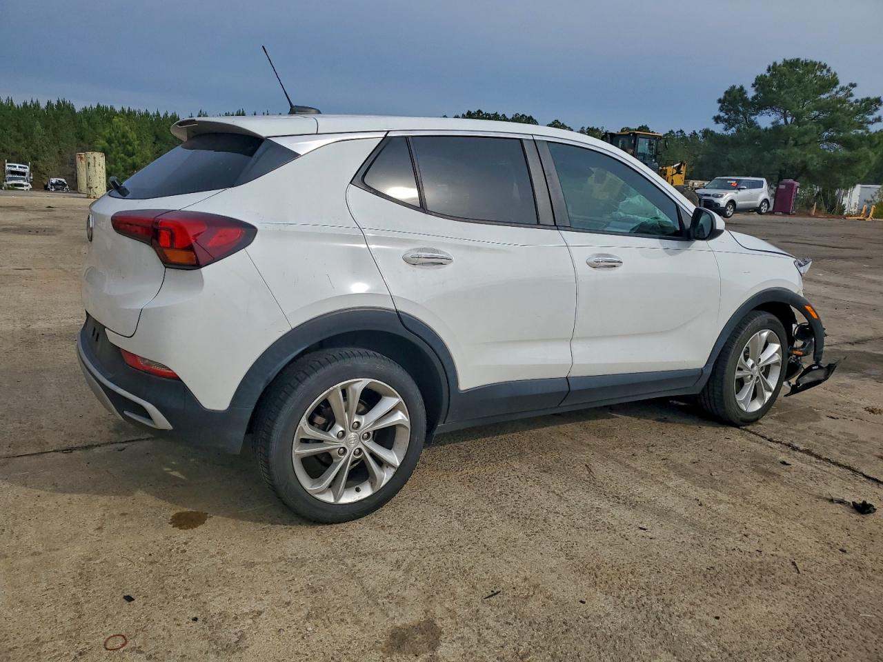 Buick Encore Preferred Image 3