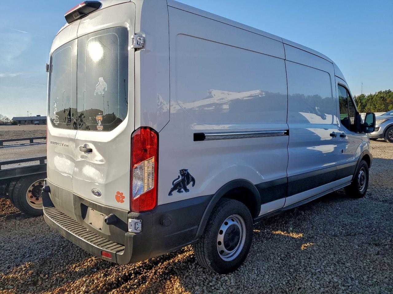 Ford Transit T-250 Image 2