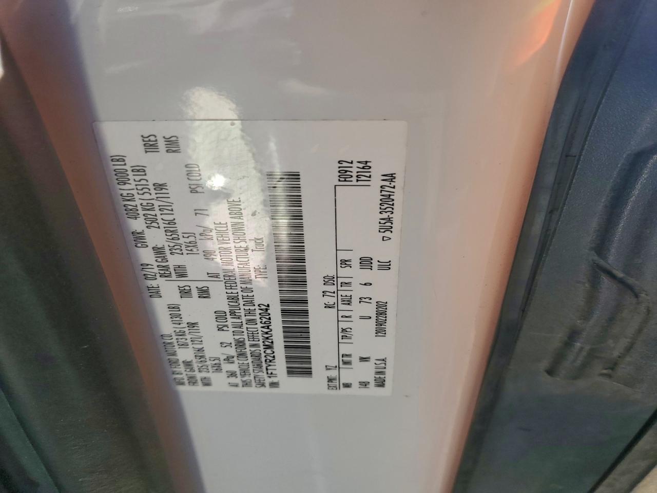 Ford Transit T-250 Image 10