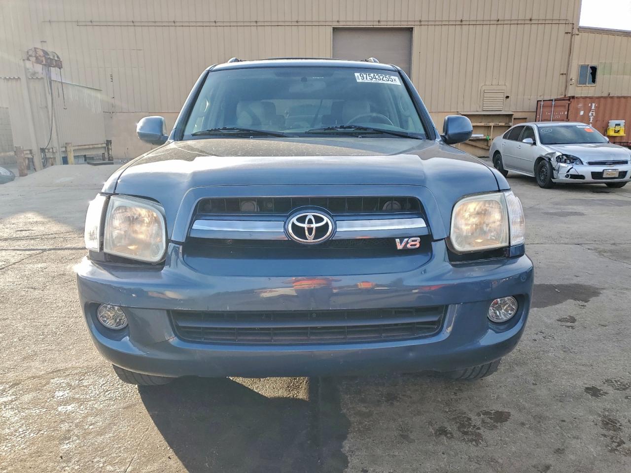 Toyota Sequoia Limited Image 3