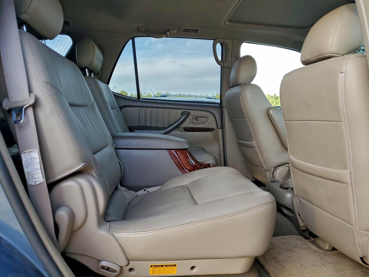 Toyota Sequoia Limited Image 10