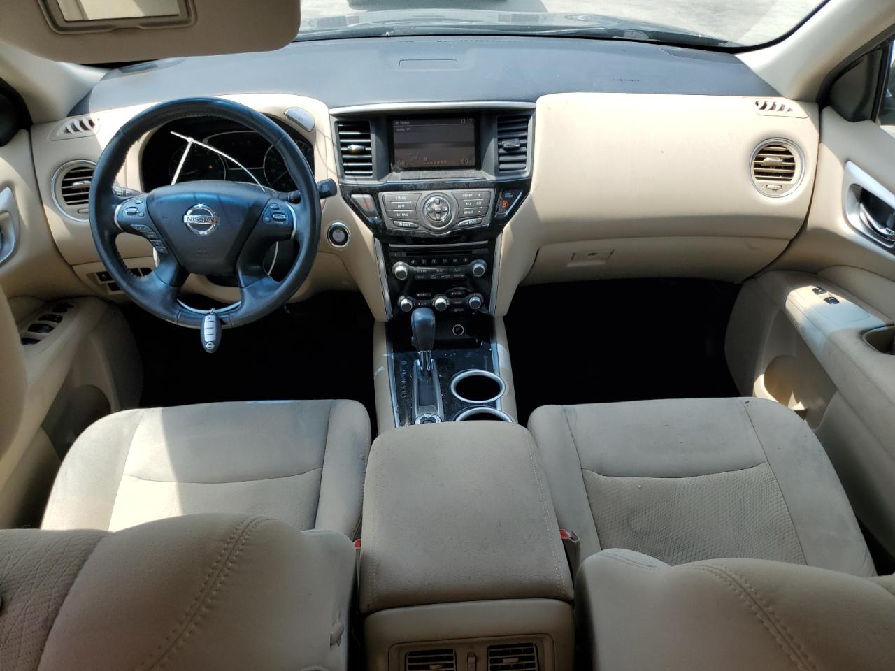 Nissan Pathfinder S Image 7