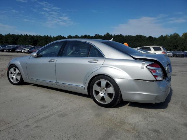Mercedes-Benz S-Class 550 Image 2