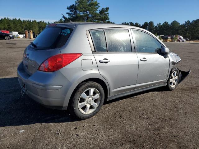 Nissan Versa S Image 12