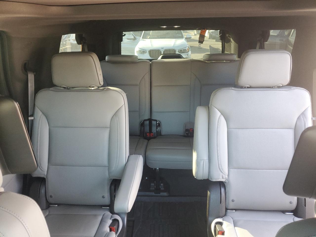 GMC Yukon Slt Image 8