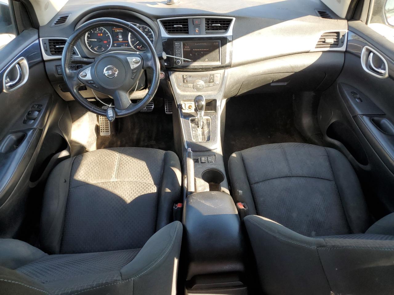 Nissan Sentra S Image 9