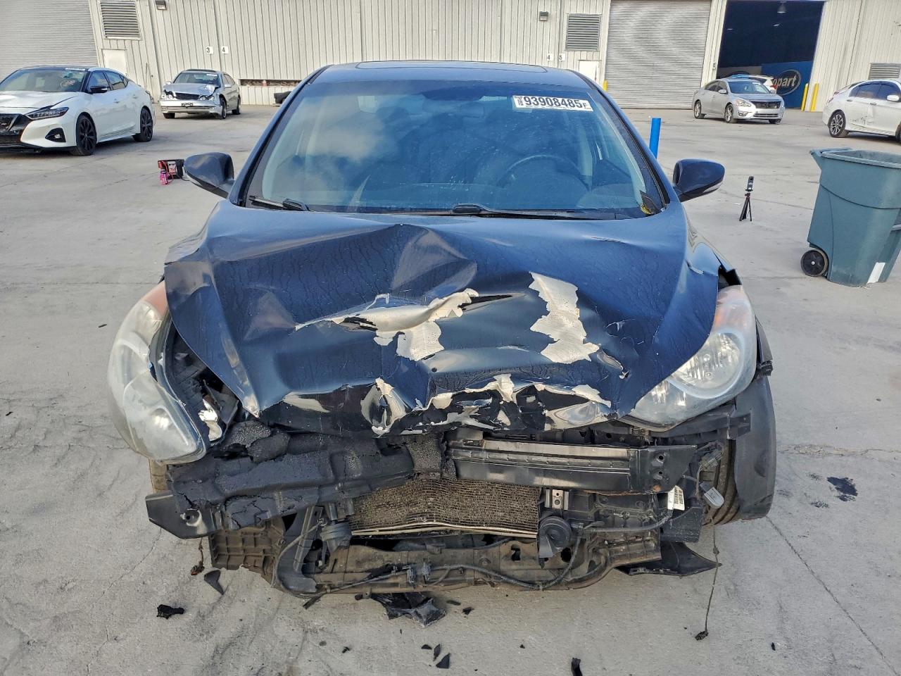 Hyundai ELANTRA Gls Image 6