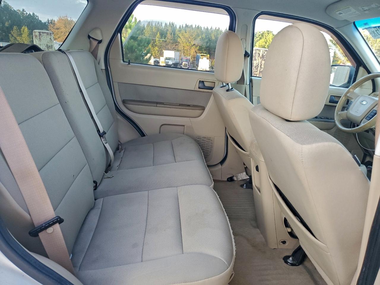 Ford Escape Xlt Image 11