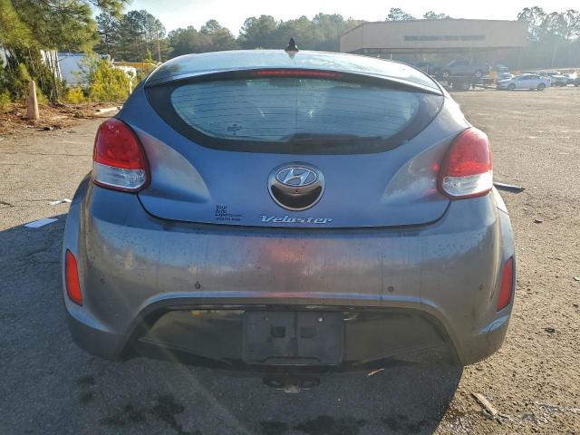 Hyundai VELOSTER Image 4