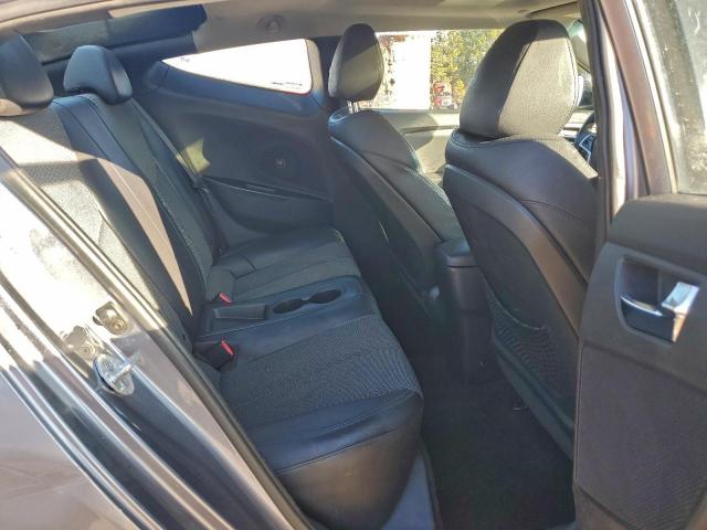 Hyundai VELOSTER Image 11