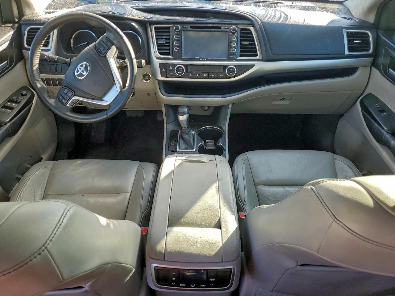 Toyota Highlander Xle Image 7