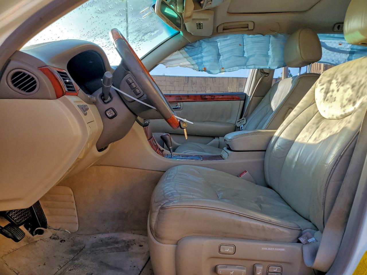 Lexus LS 430 Image 9