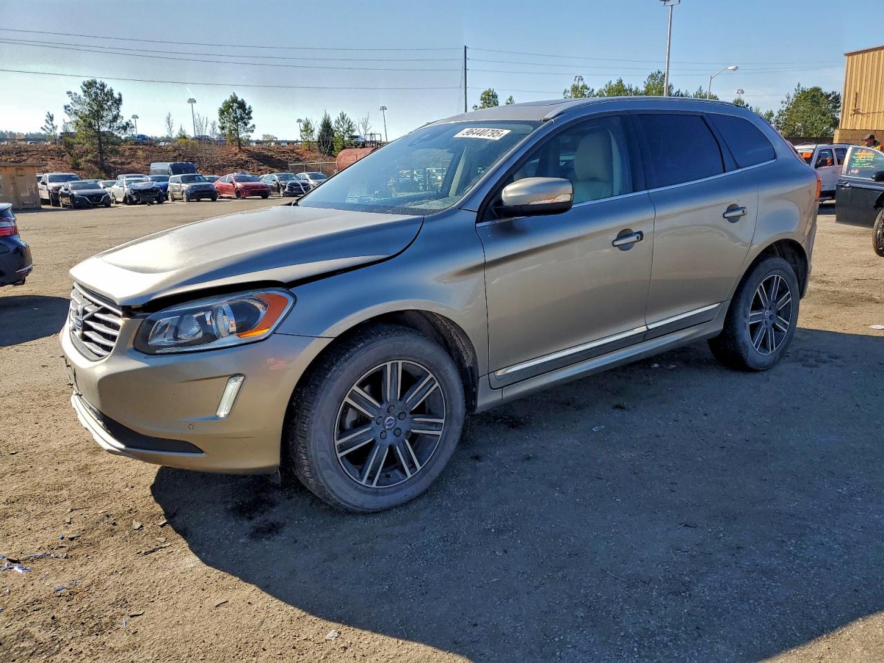 Volvo XC60 T5 Premier Image 1
