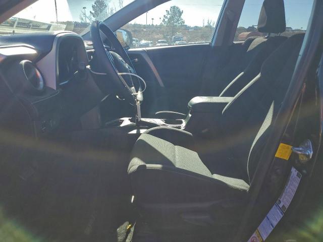 Toyota RAV4 Xle Image 4