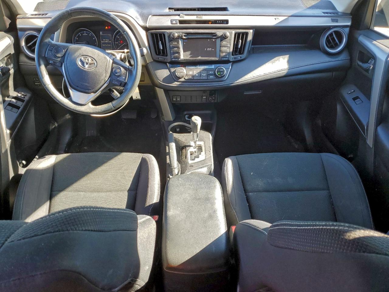 Toyota RAV4 Xle Image 7