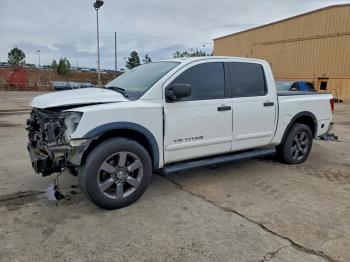  Salvage Nissan Titan