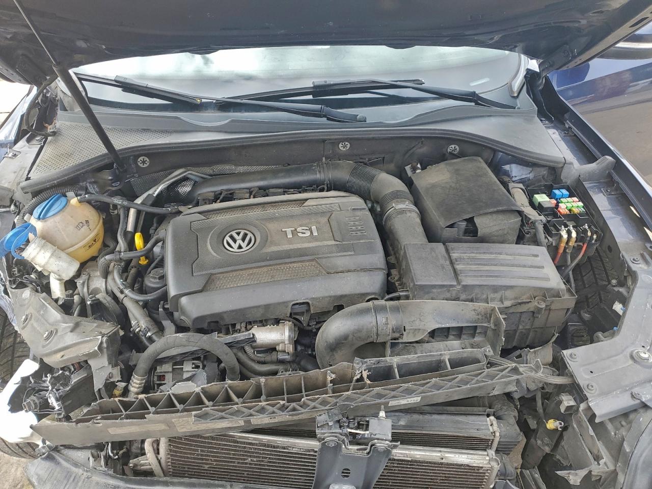 Volkswagen Passat Se Image 9