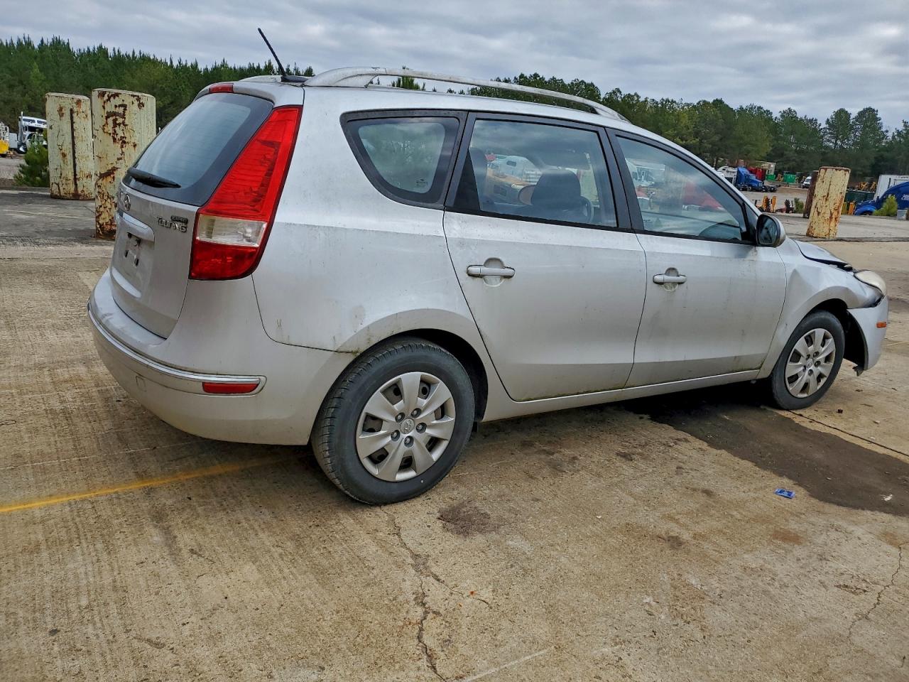 Hyundai ELANTRA Gls Image 4